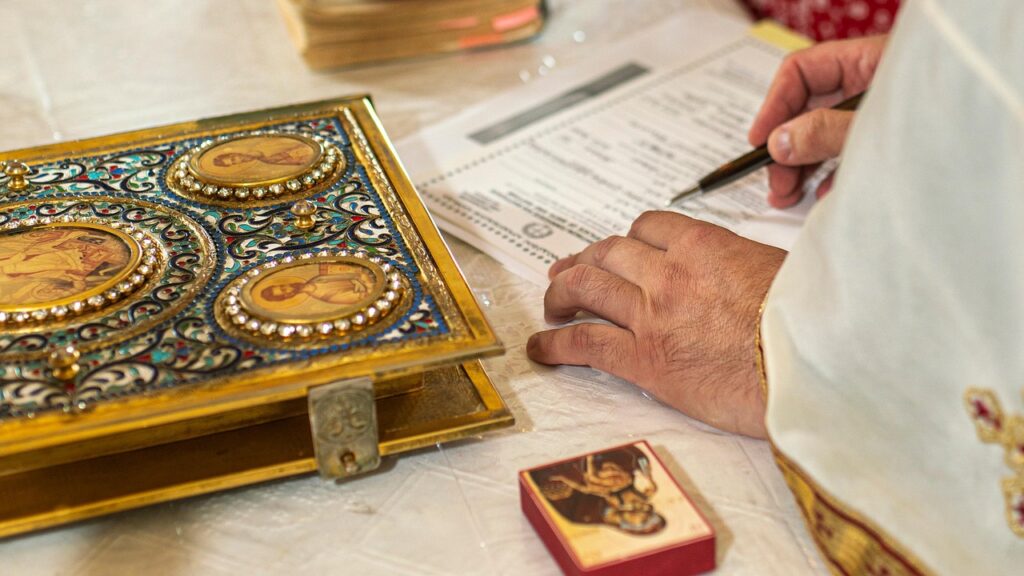 2026년 가족관계증명서 인터넷 발급(PDF 저장) 및 핸드폰 발급 방법 (일반/상세 차이) baptism certificate 6633706 1280